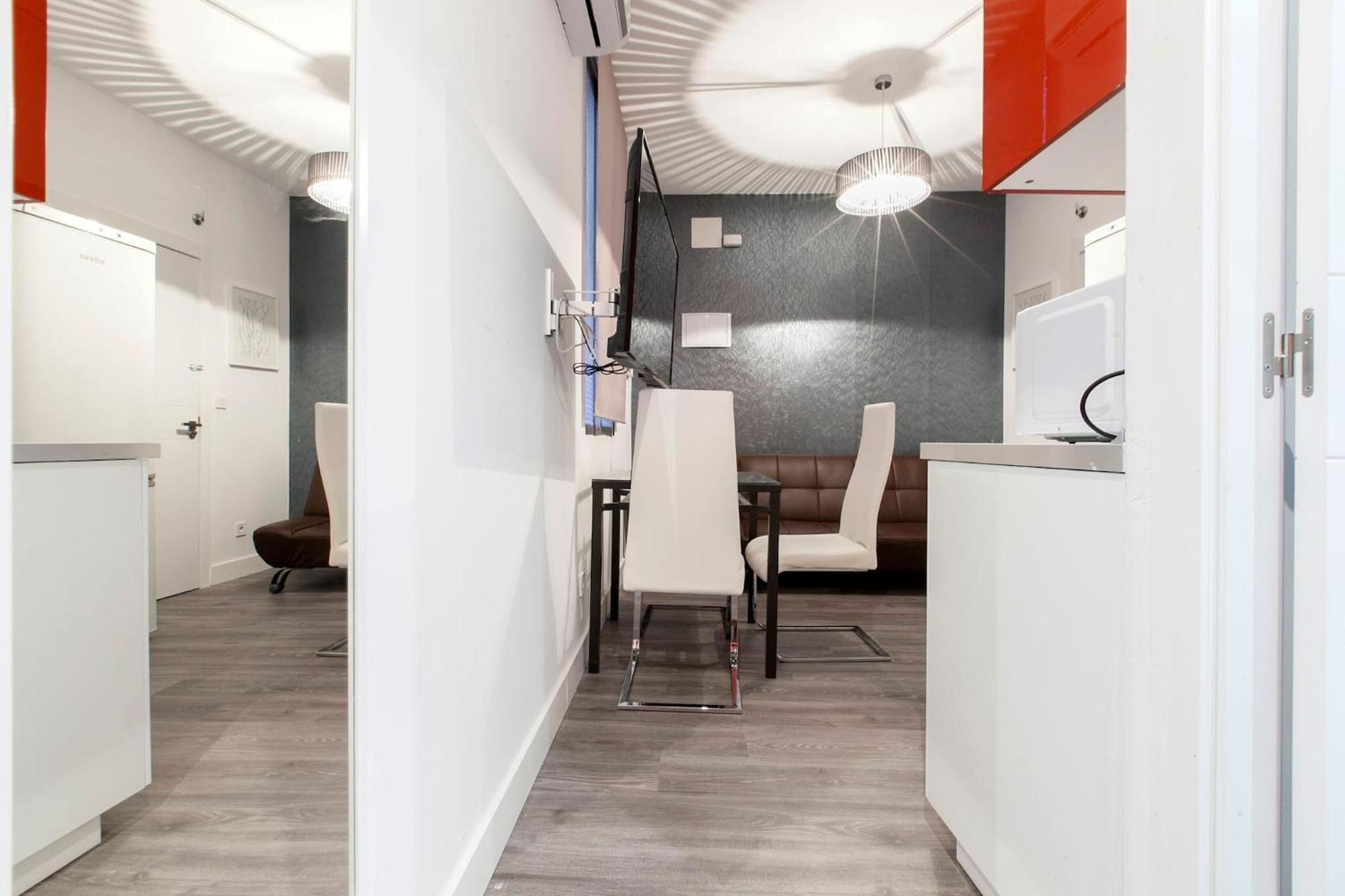 Apartamentos Day Madrid Callao Centro Gran Via Sol Malasana Buitenkant foto