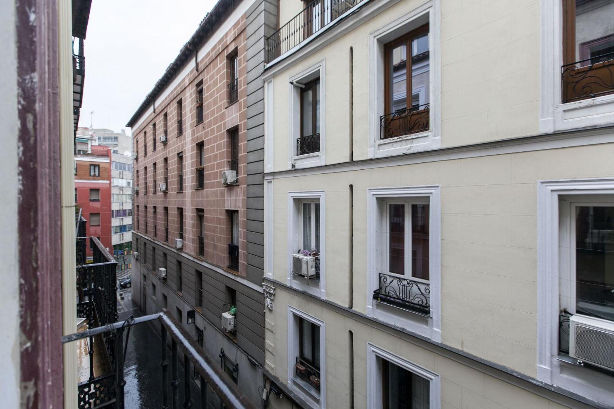 Apartamentos Day Madrid Callao Centro Gran Via Sol Malasana Buitenkant foto